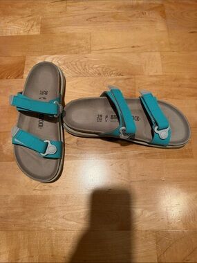 Birkenstock women’s future aqua Sahara sandals 39